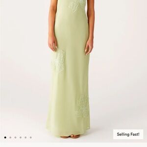 Elegant Light Green Dress